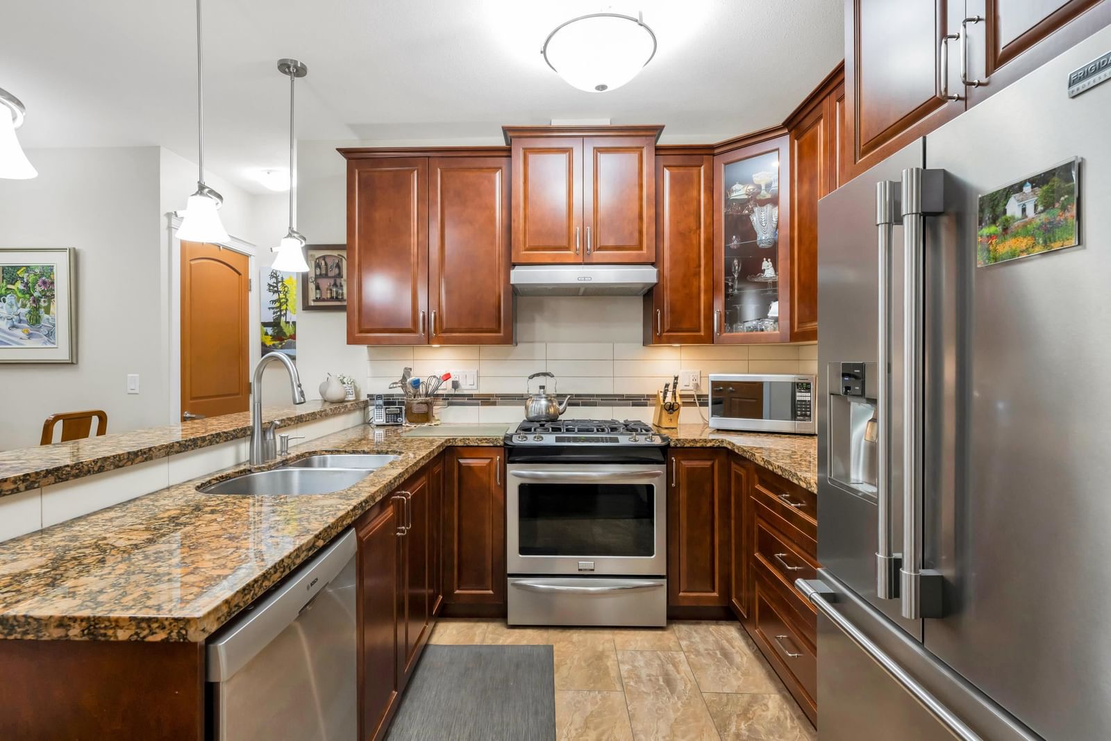 Listing Image 12