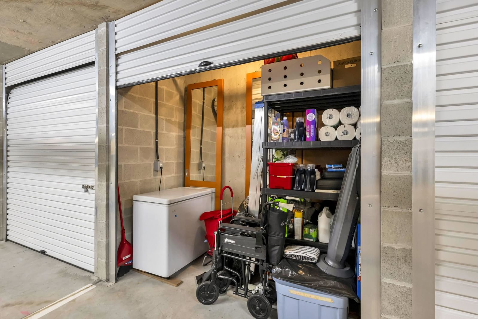 Listing Image 37