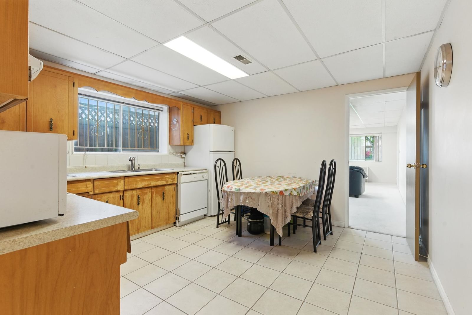 Listing Image 23