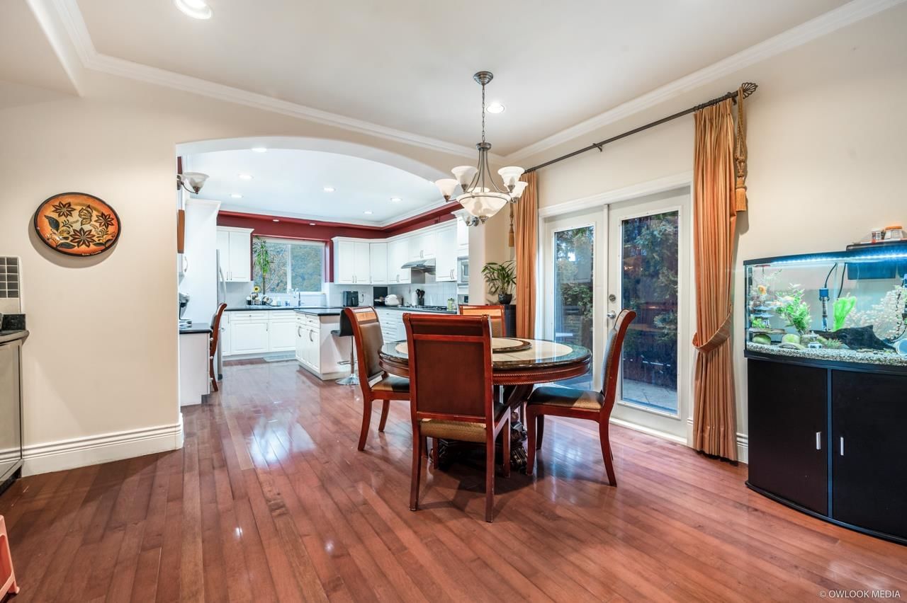 Listing Image 10