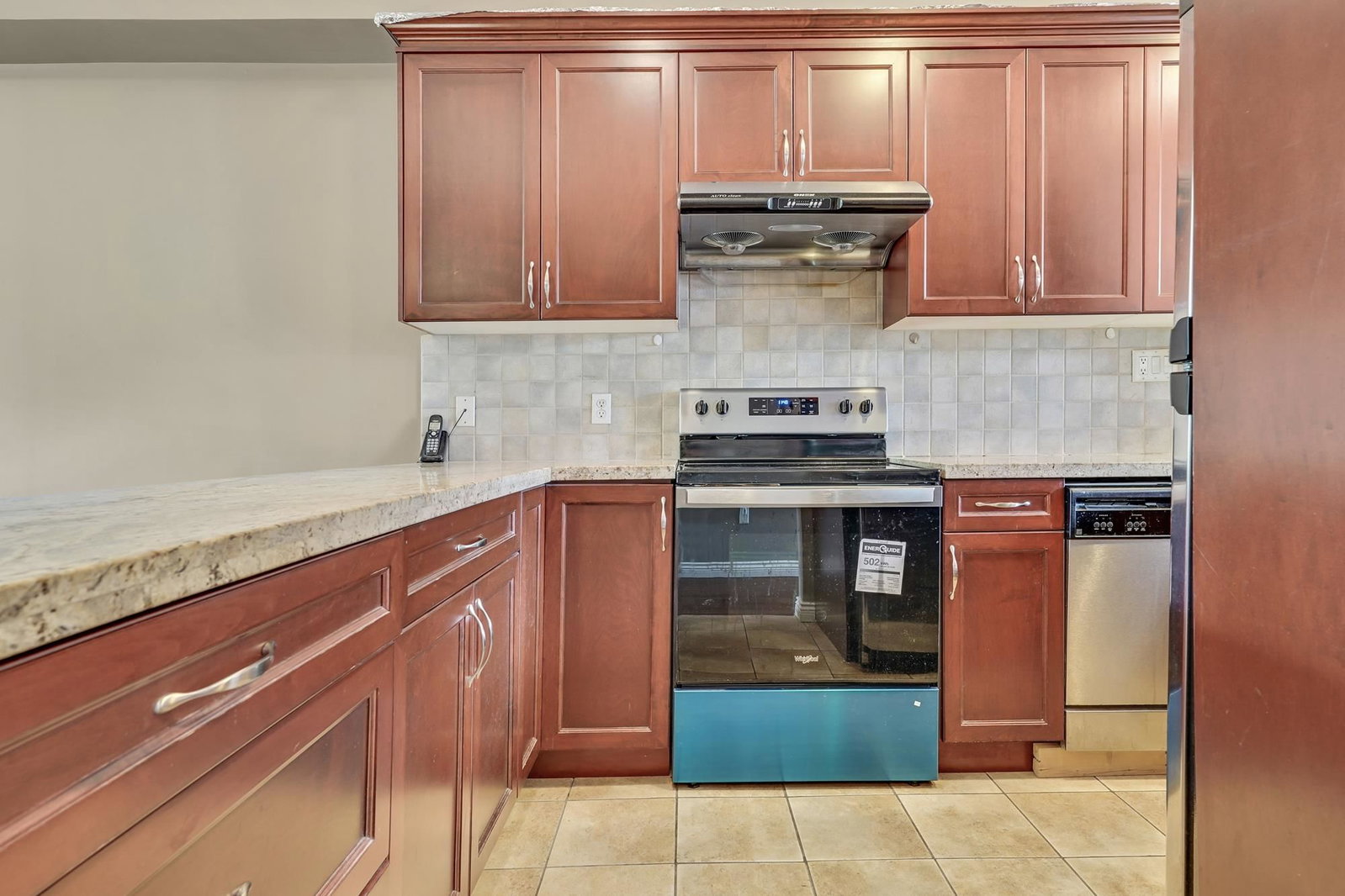 Listing Image 6