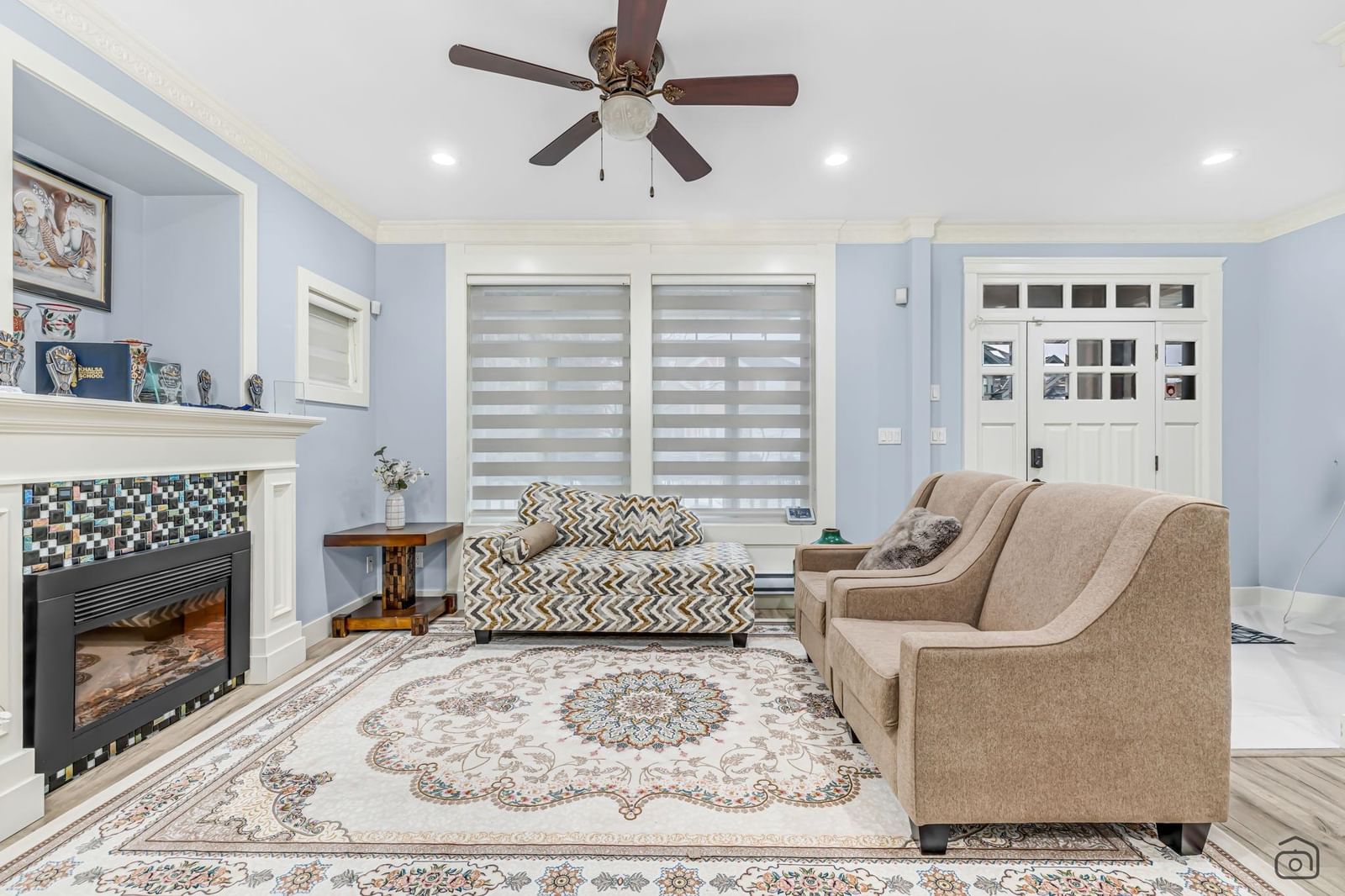 Listing Image 9