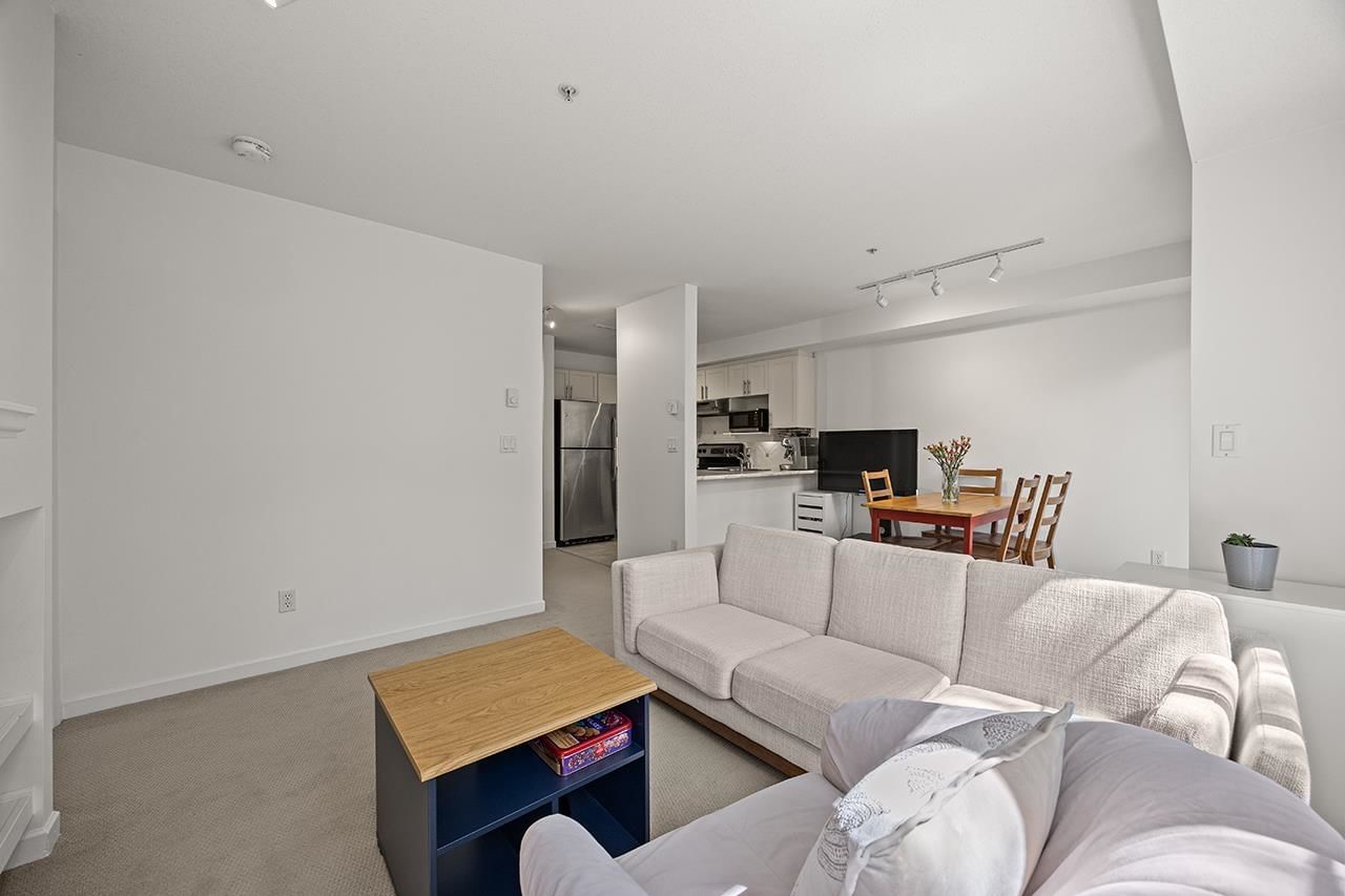 Listing Image 12
