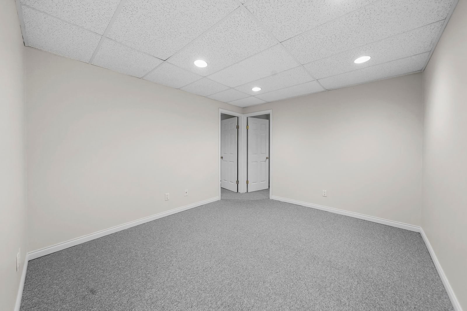 Listing Image 27