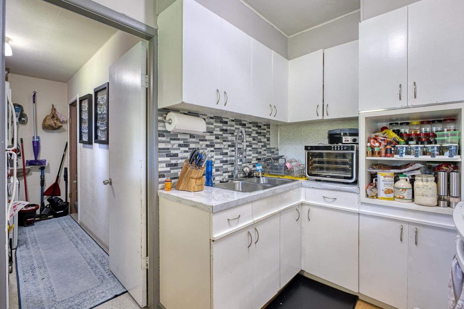 Listing Image 13