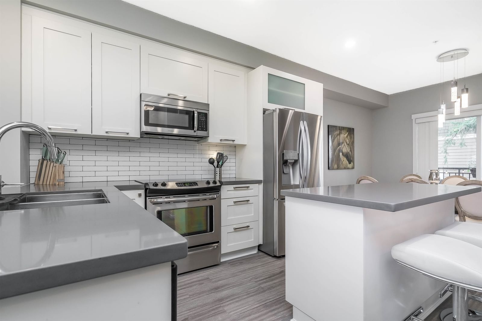 Listing Image 15