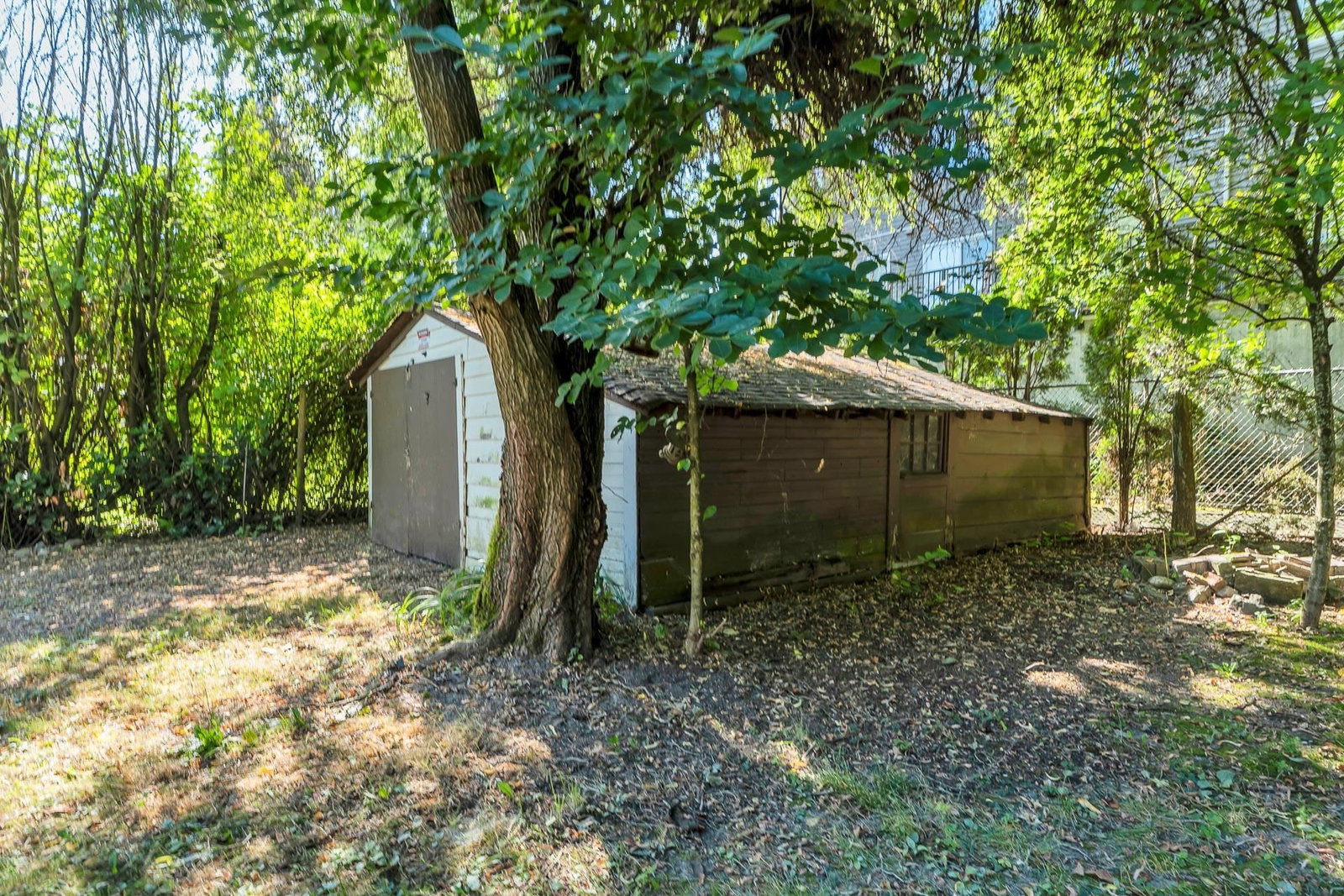 Listing Image 10
