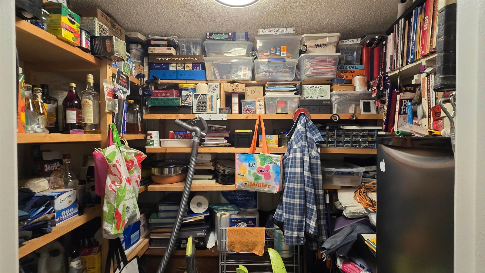 Listing Image 8