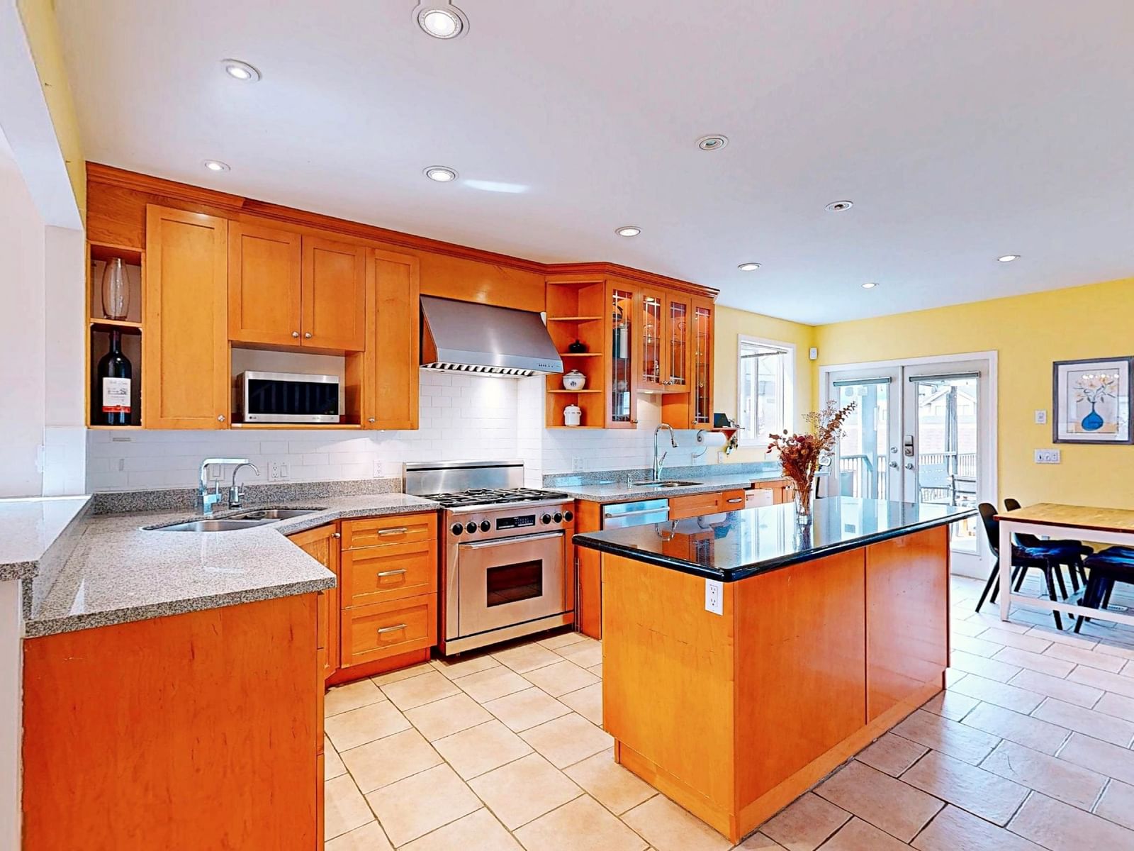 Listing Image 12
