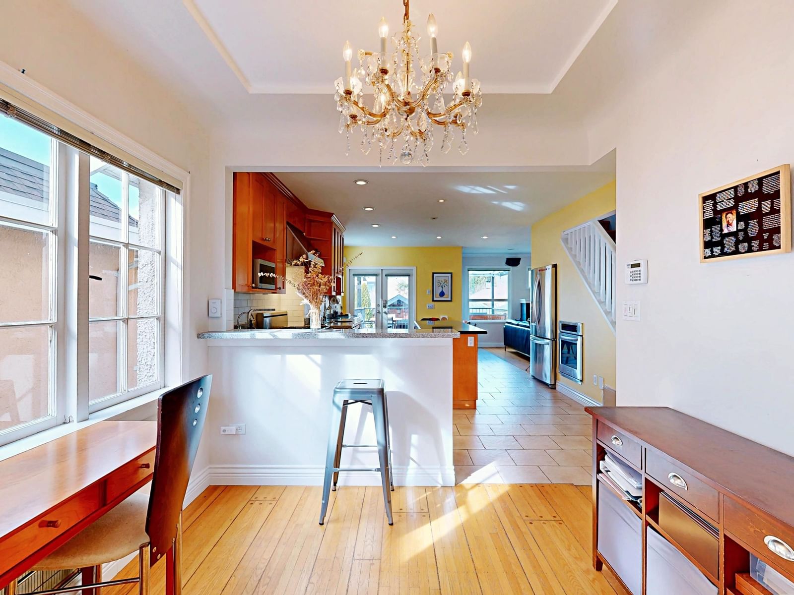 Listing Image 14