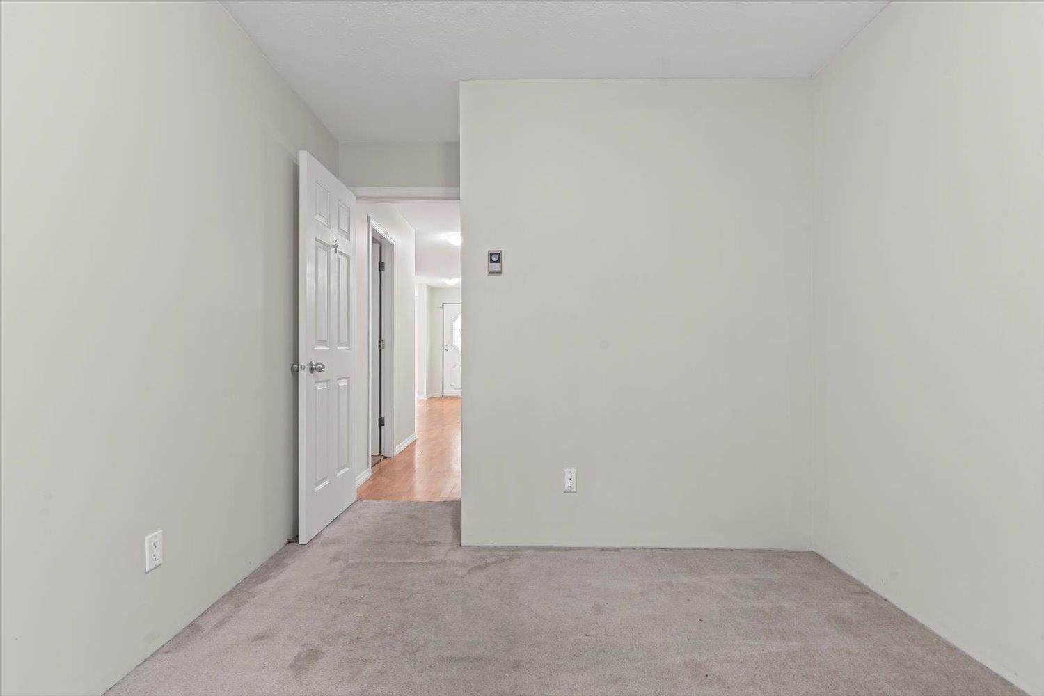 Listing Image 26