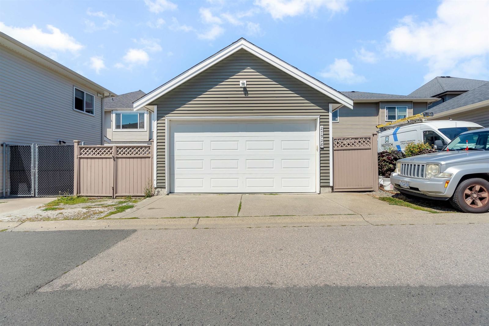 Listing Image 24