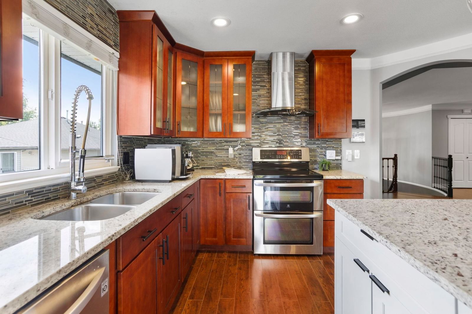 Listing Image 15