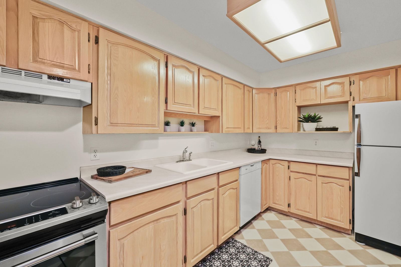 Listing Image 14