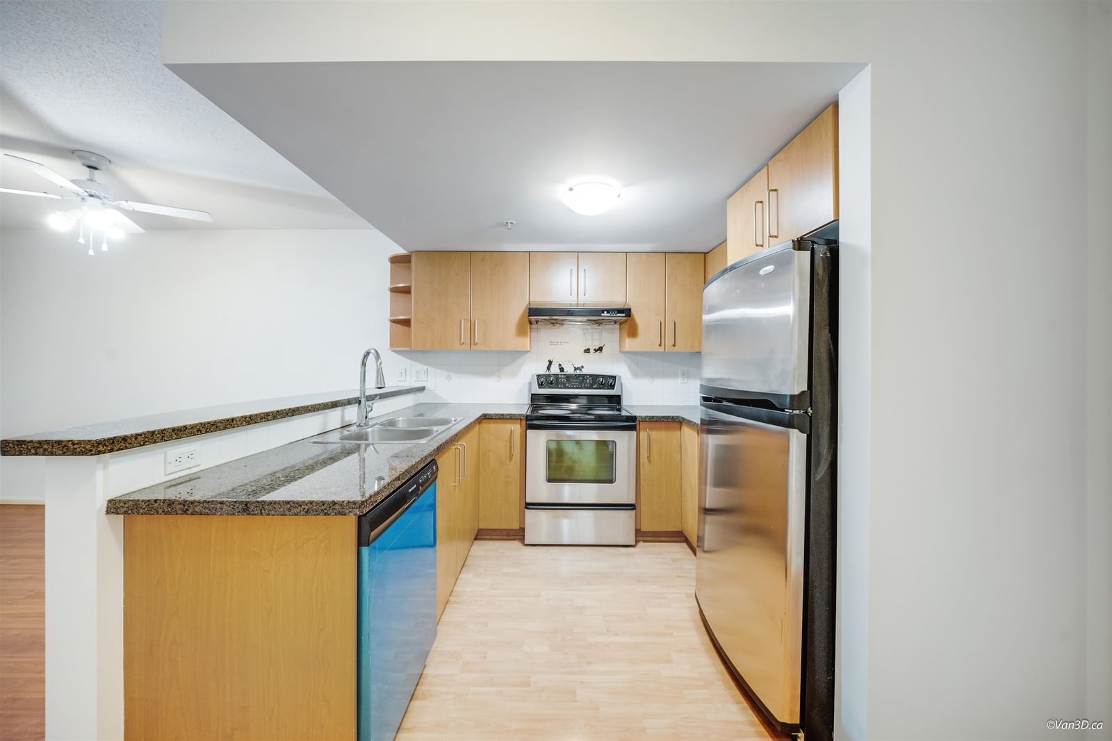 Listing Image 11