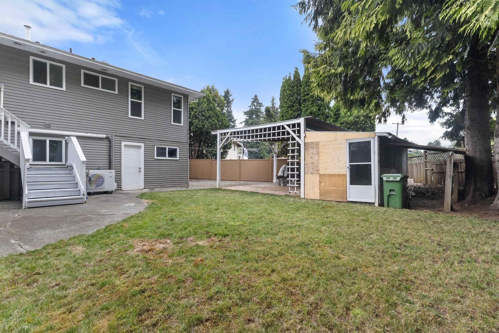 Listing Image 23
