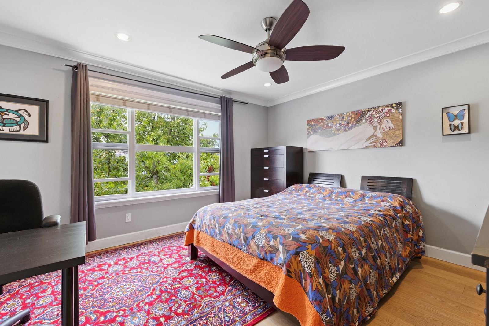Listing Image 12