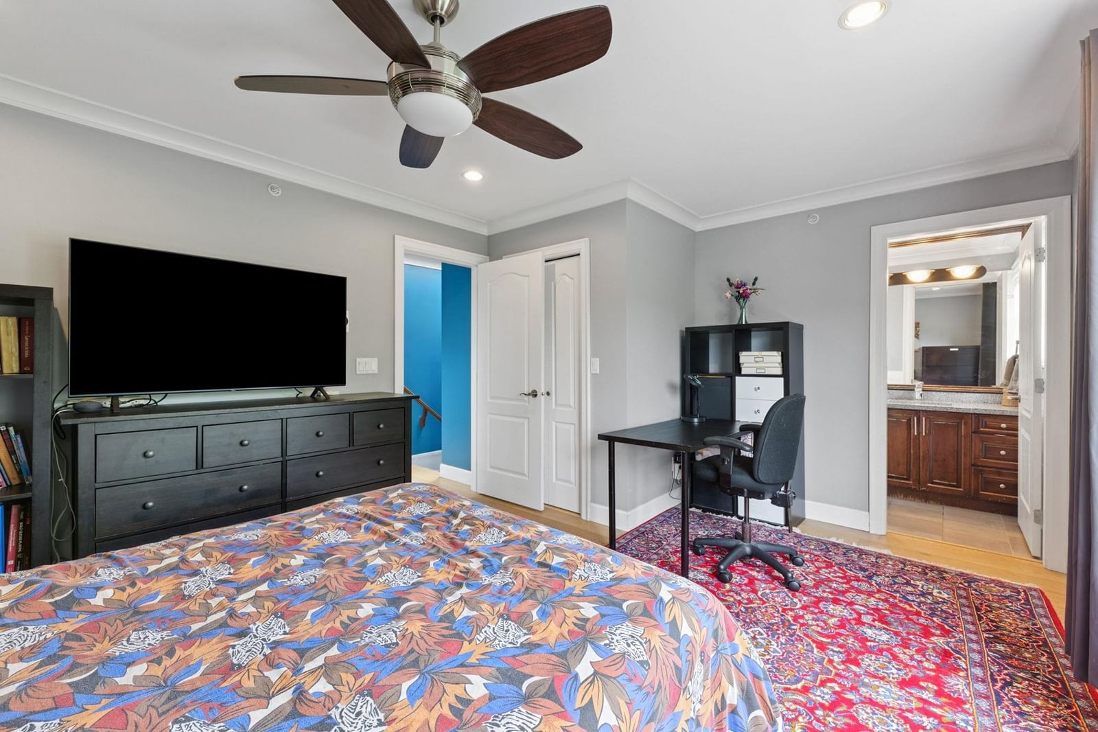 Listing Image 14
