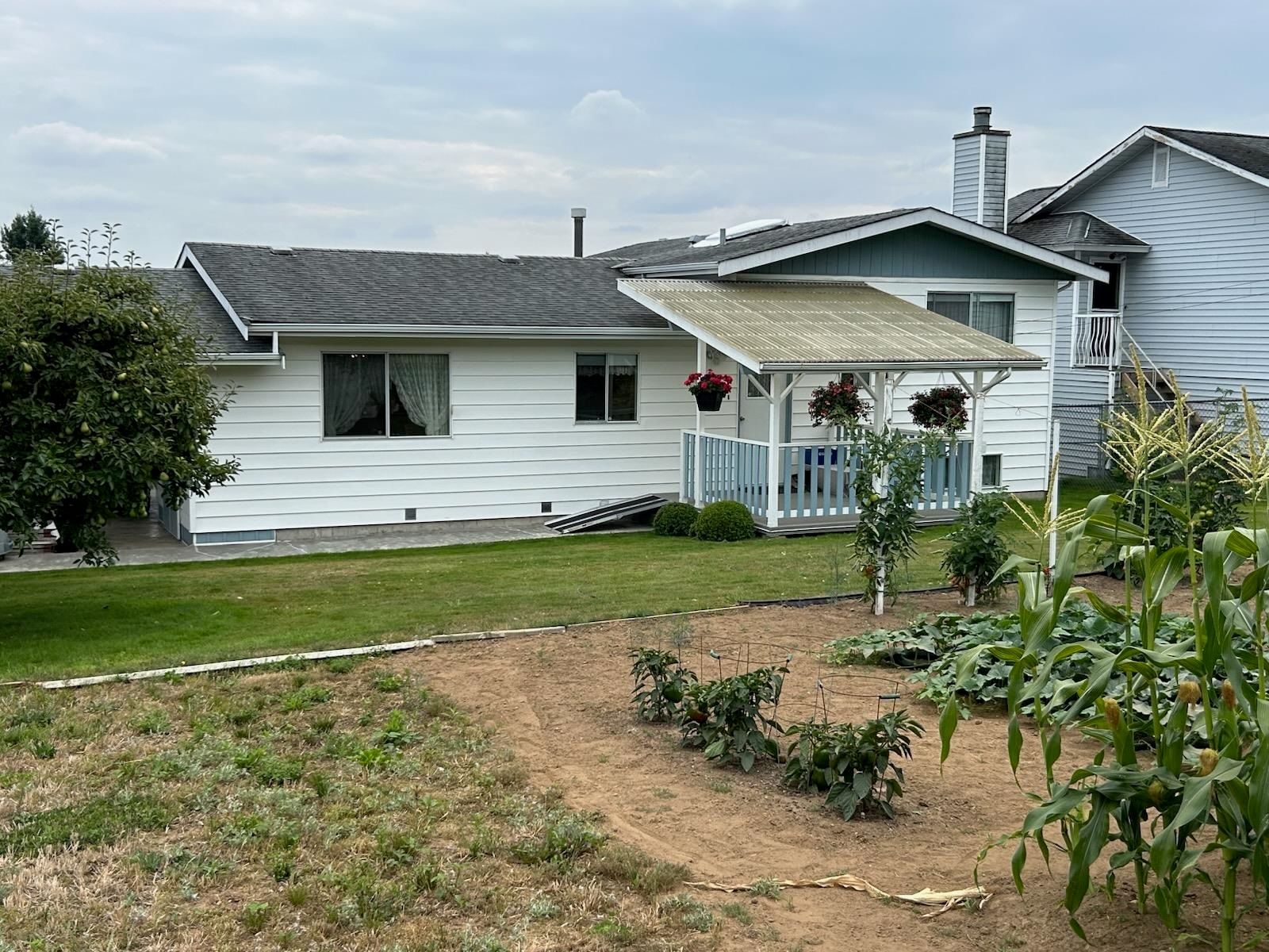 Listing Image 22