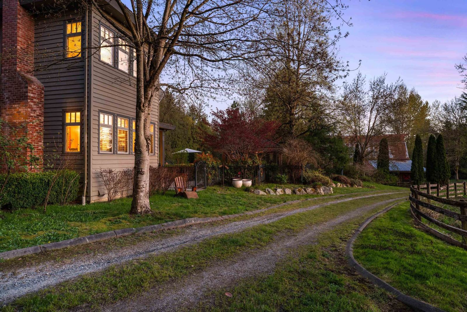 Listing Image 6