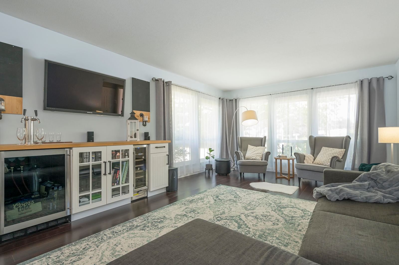 Listing Image 19