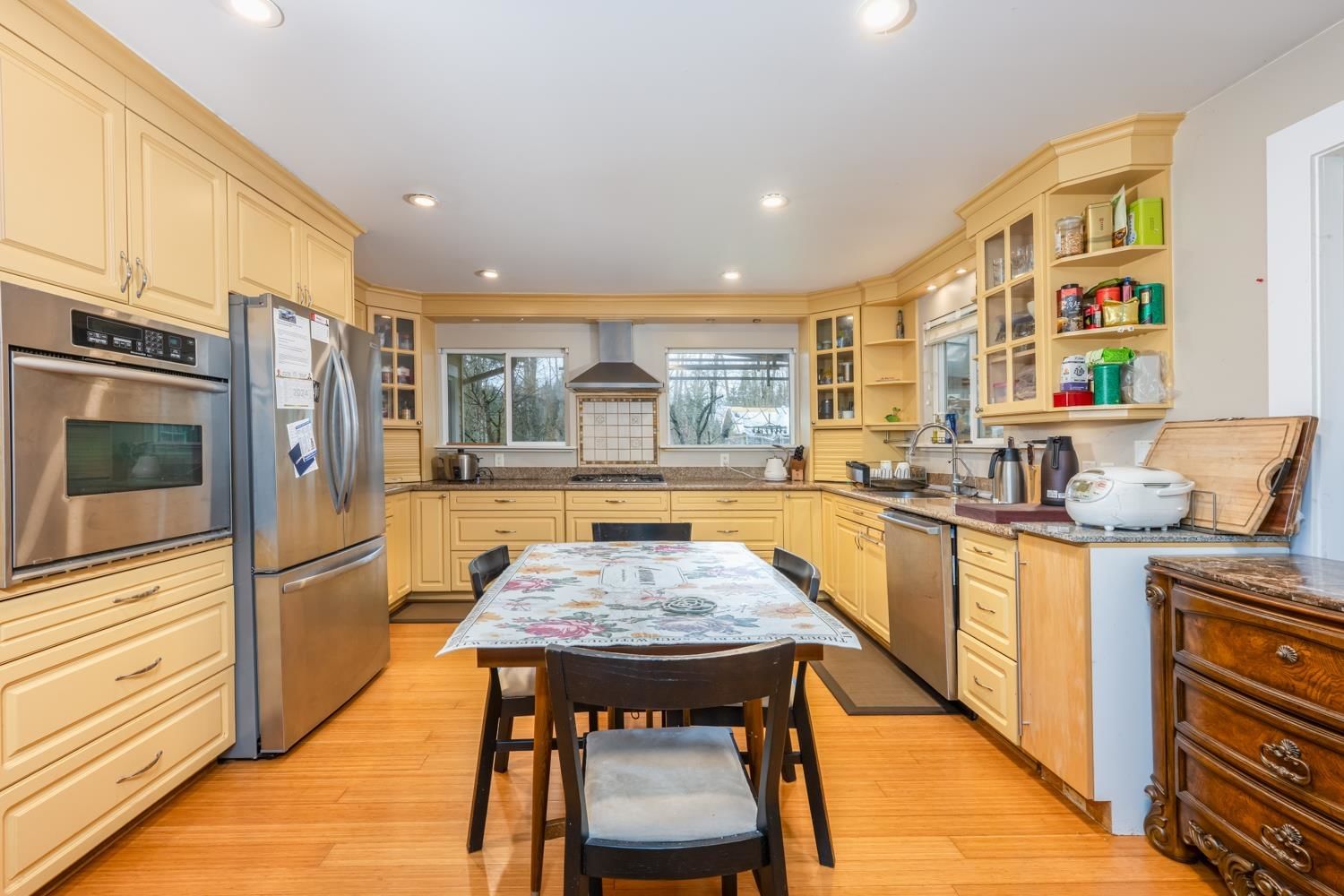 Listing Image 13
