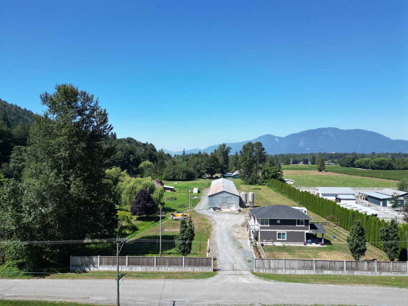 Listing Image 6