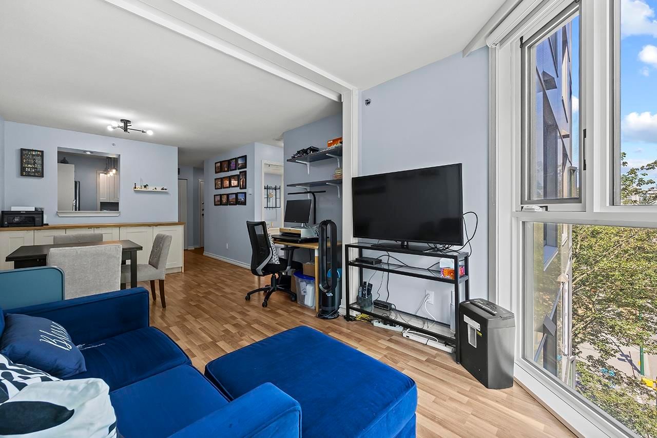 Listing Image 10