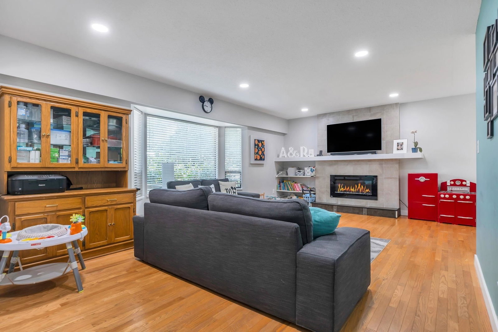 Listing Image 14