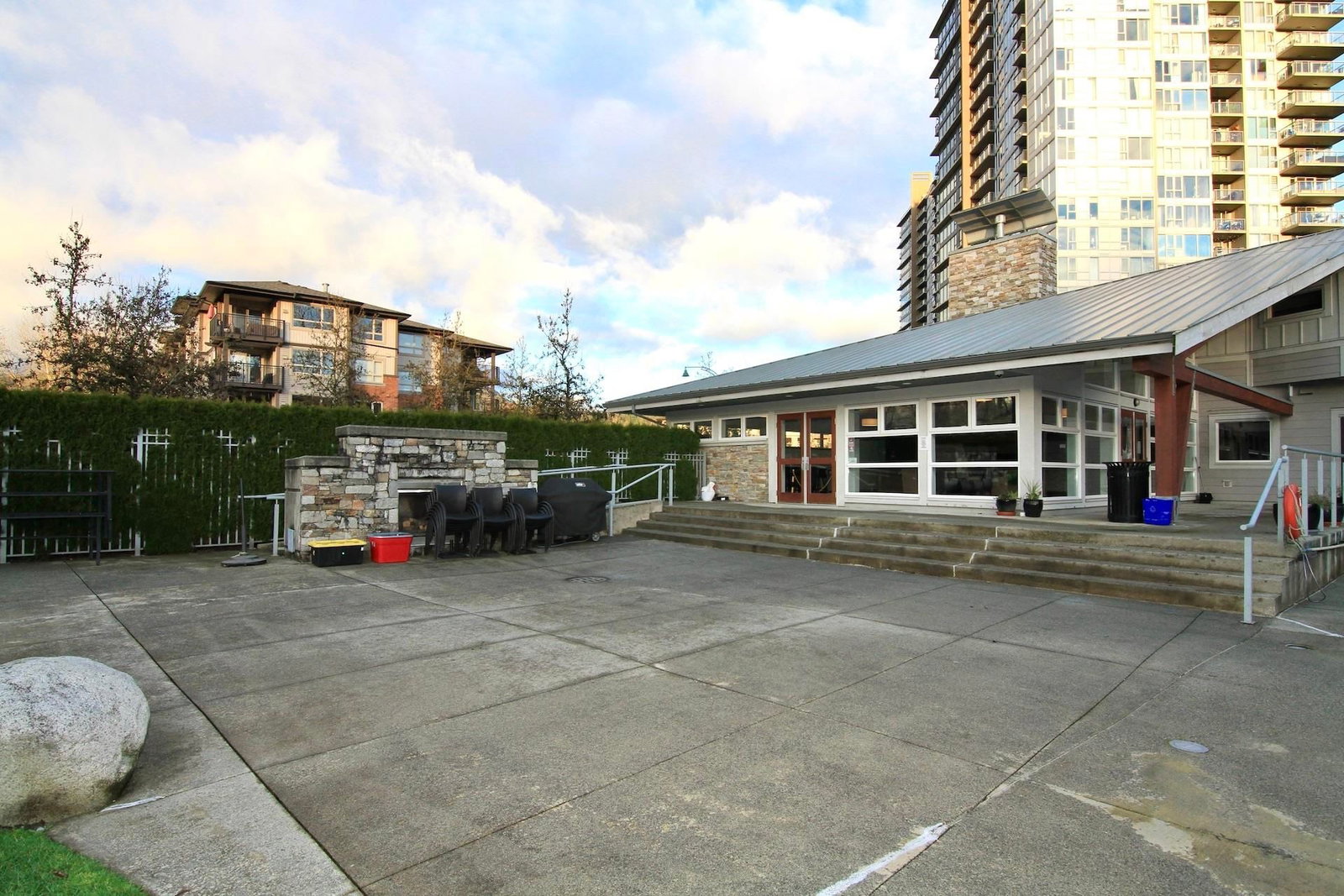 Listing Image 18