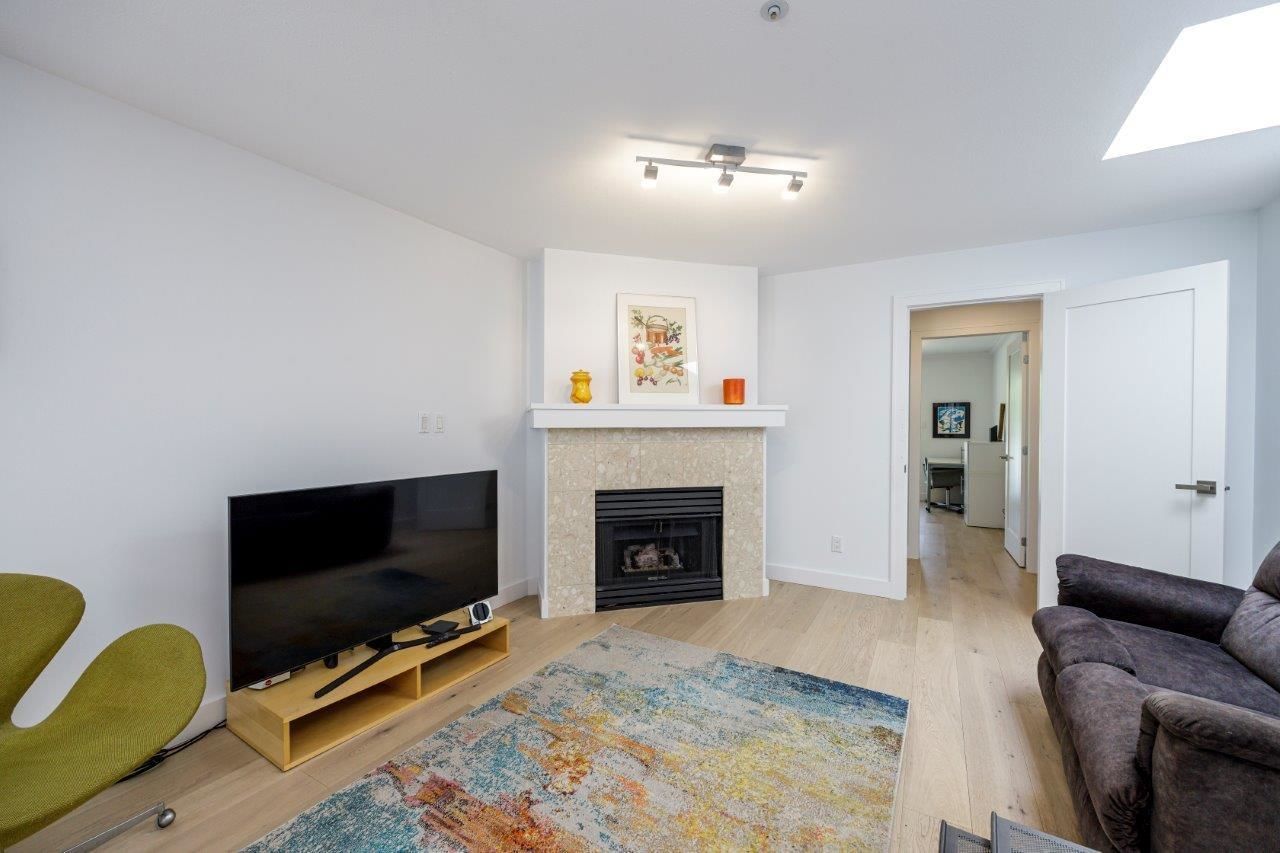 Listing Image 18