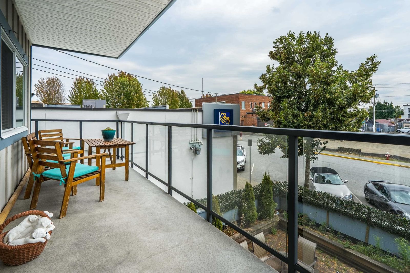 Listing Image 20