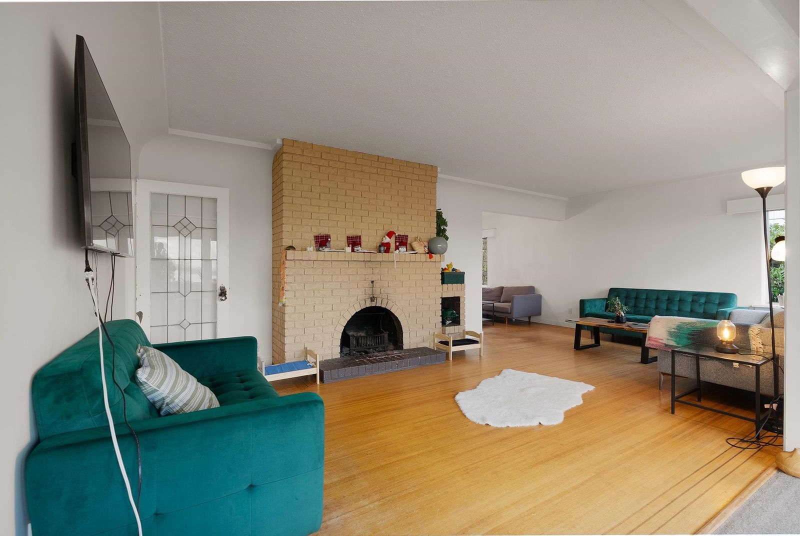 Listing Image 18