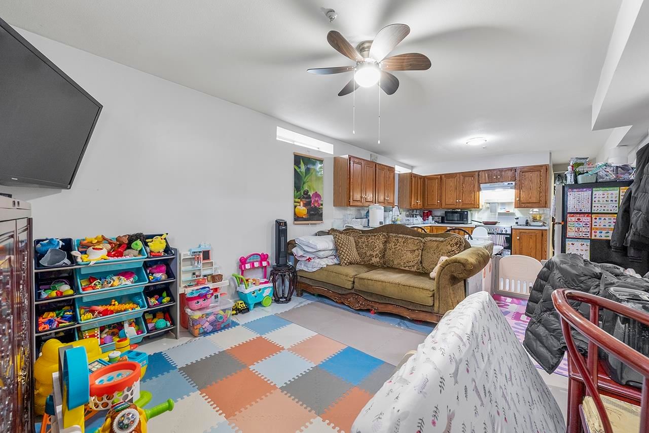 Listing Image 21
