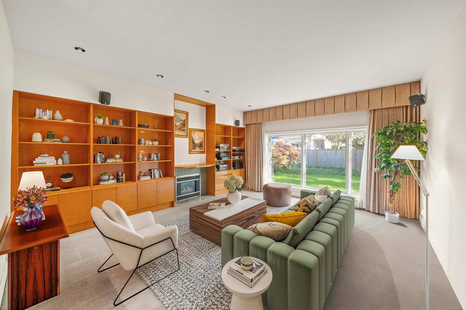 Listing Image 11