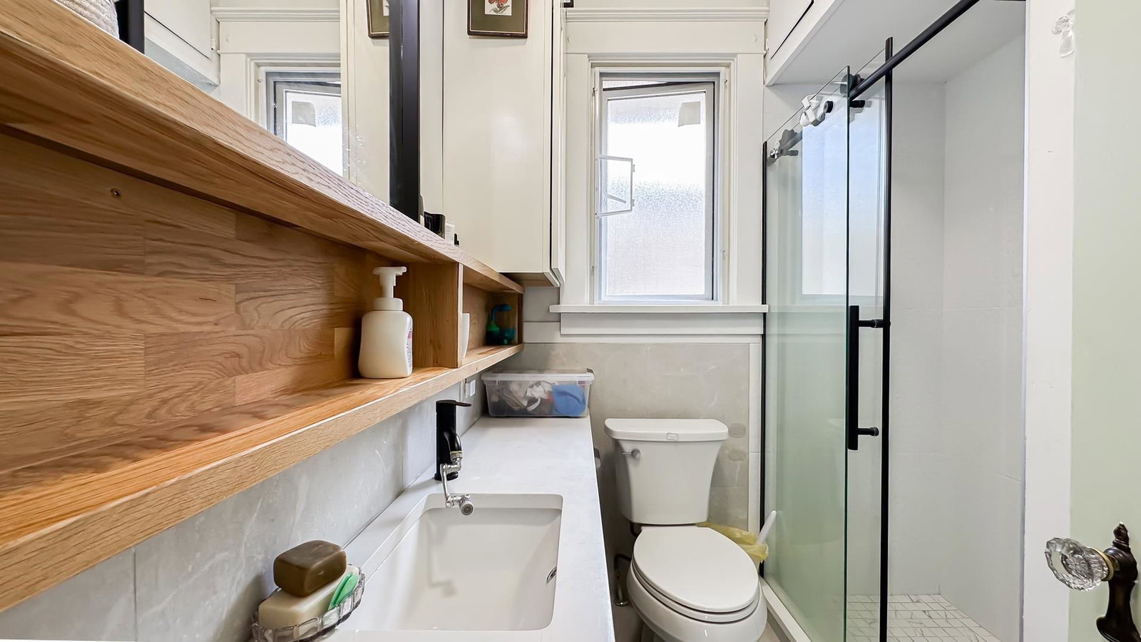Listing Image 17