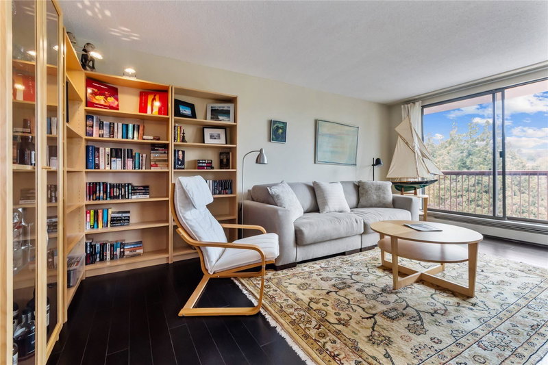 1005 - 320 Royal Avenue, New Westminster, V3L 5C6 | Image 3