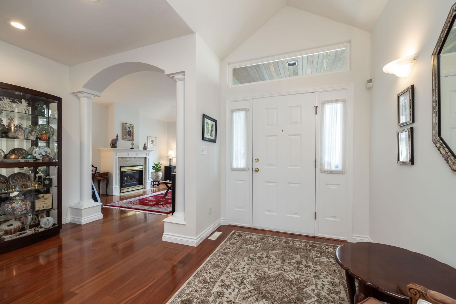 Listing Image 4