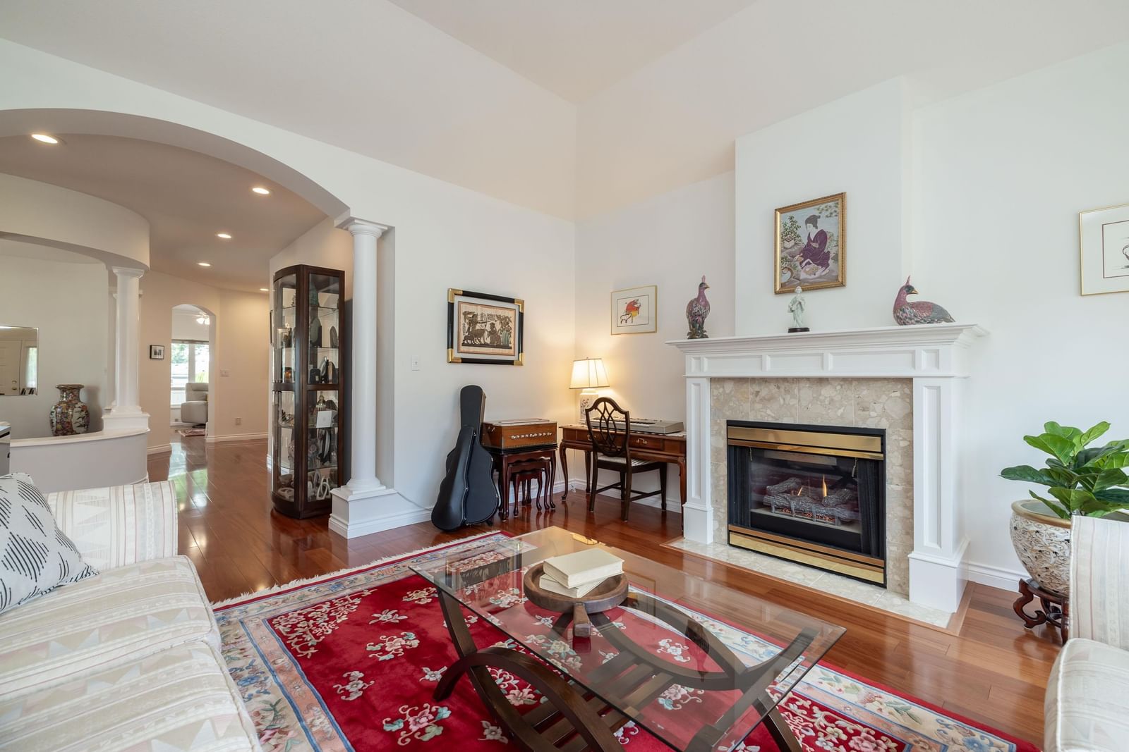 Listing Image 8