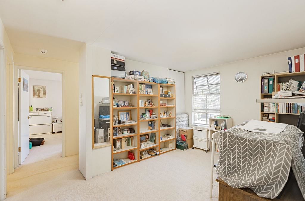 Listing Image 16