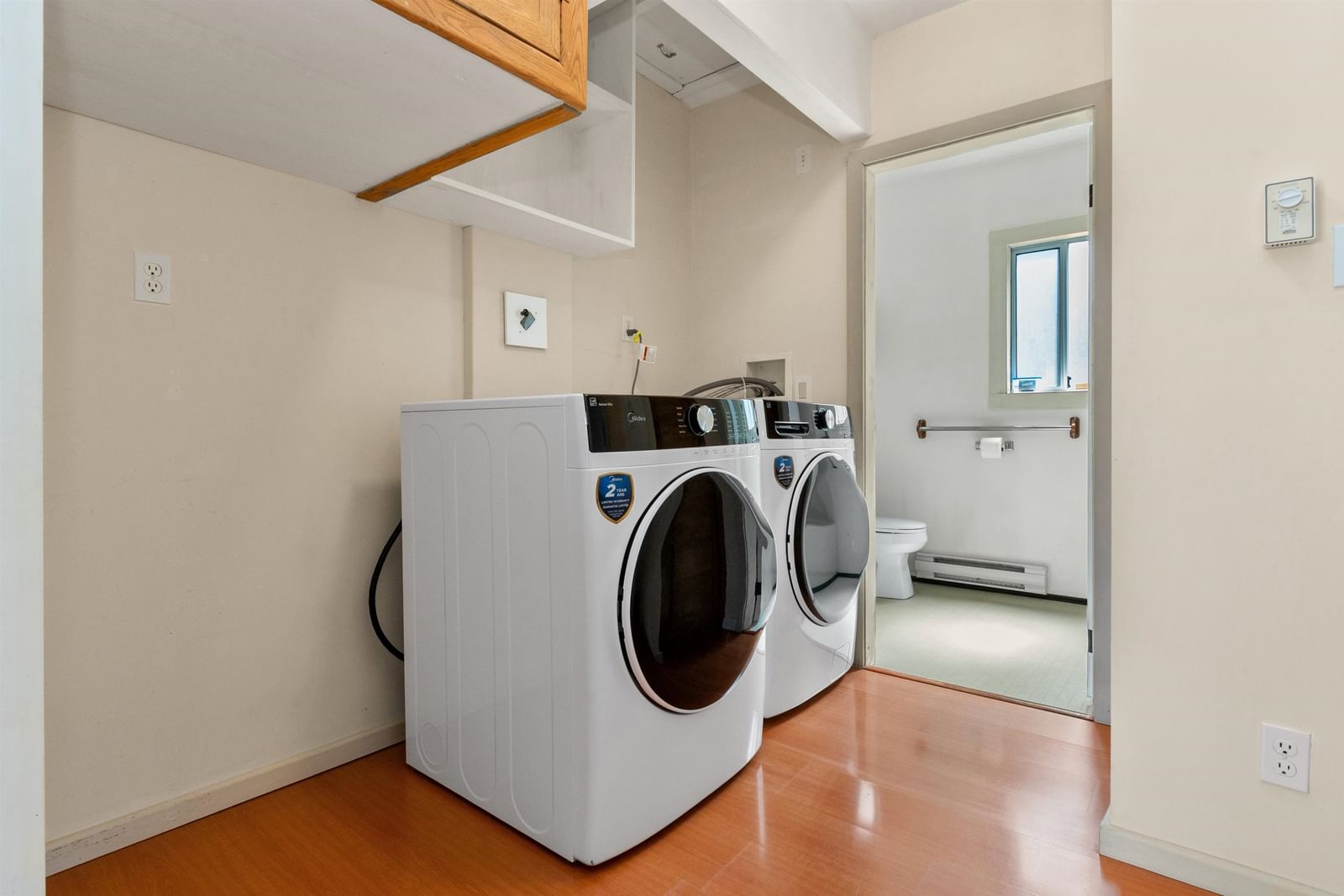 Listing Image 12