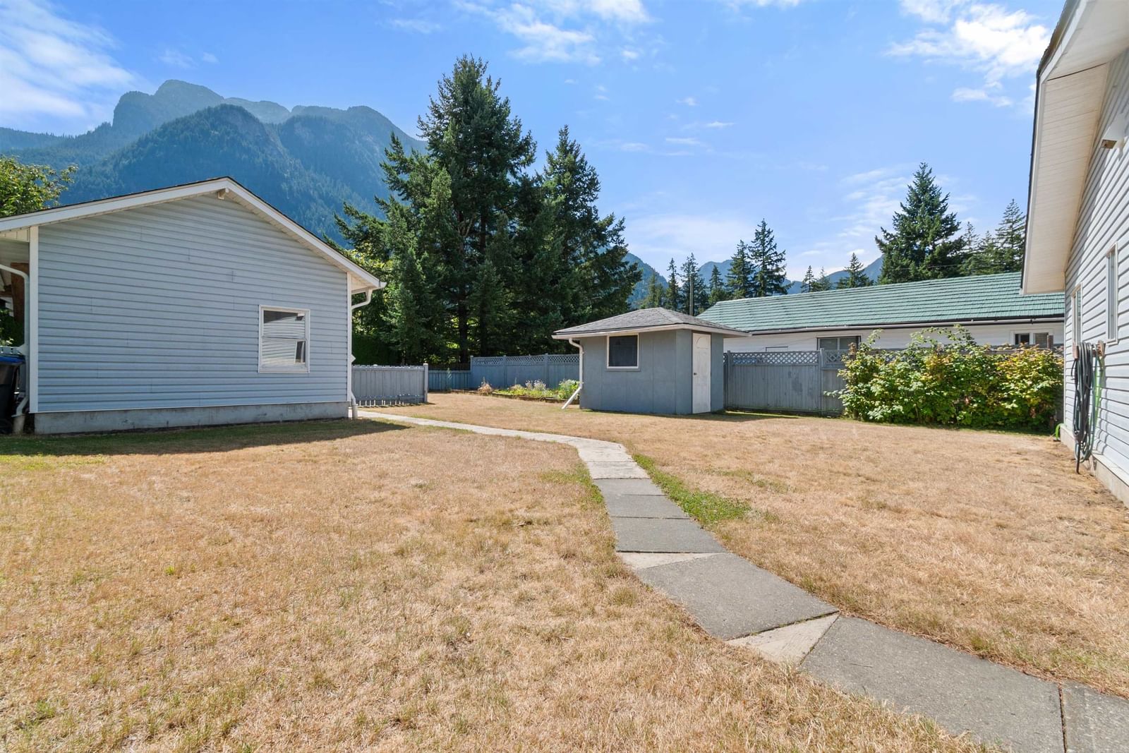 Listing Image 17