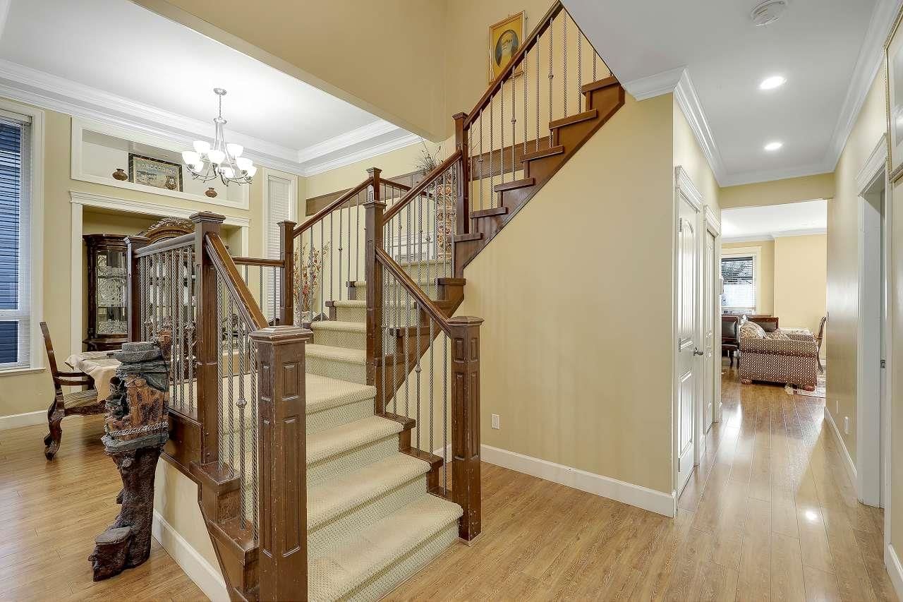 Listing Image 8
