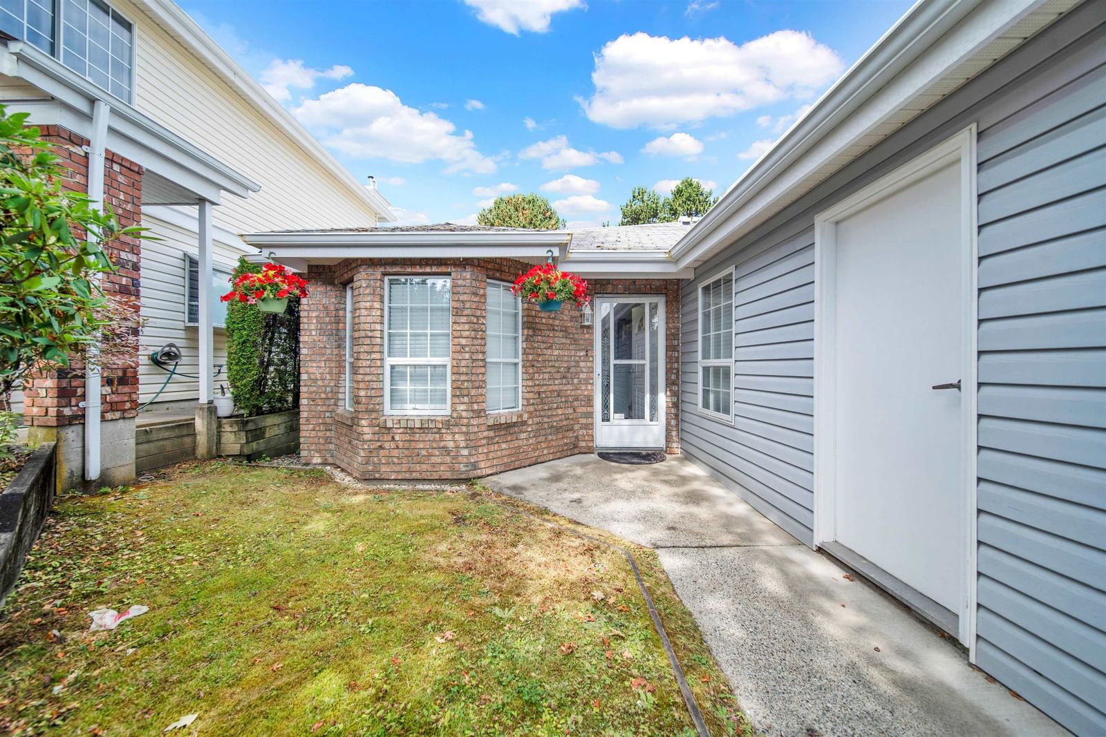 Listing Image 24