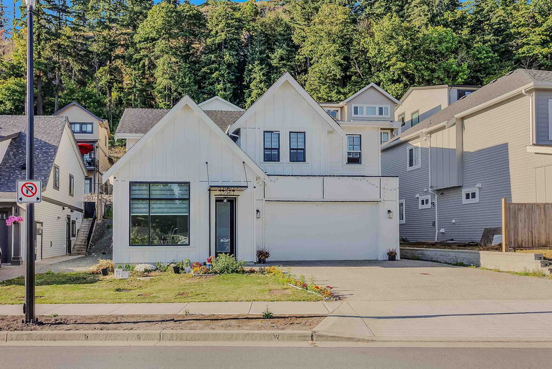 33967 Barker Court, Mission, V2V 6B2 | Image 2