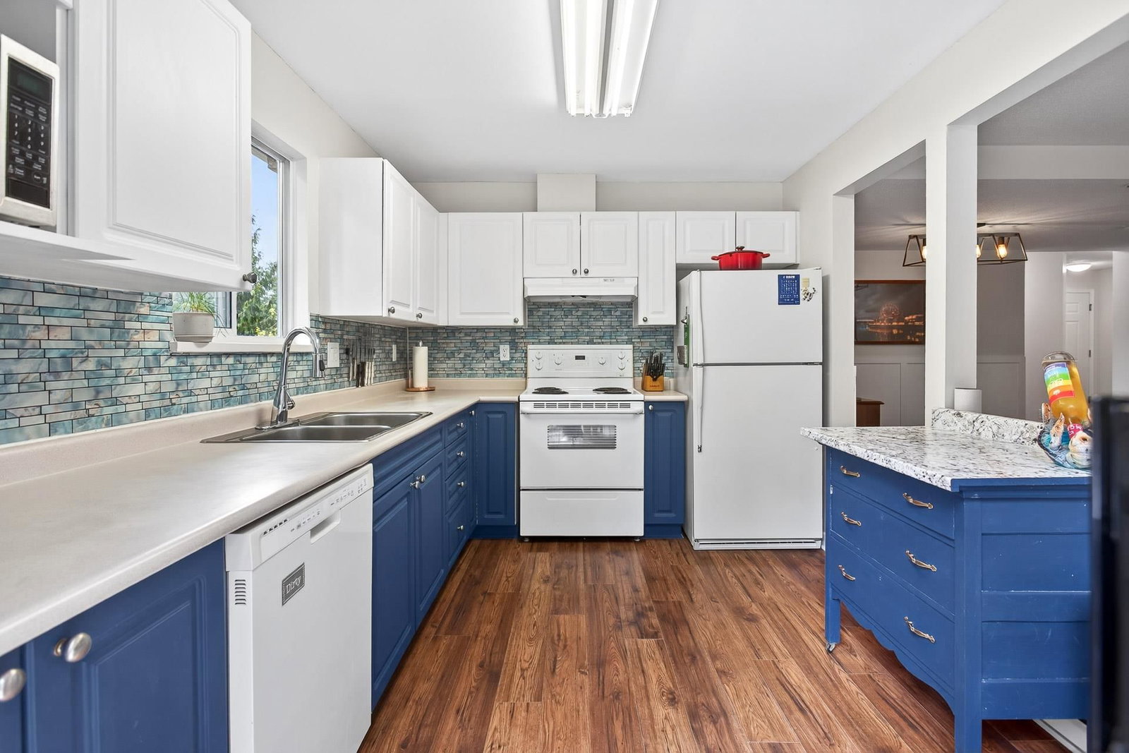 Listing Image 18