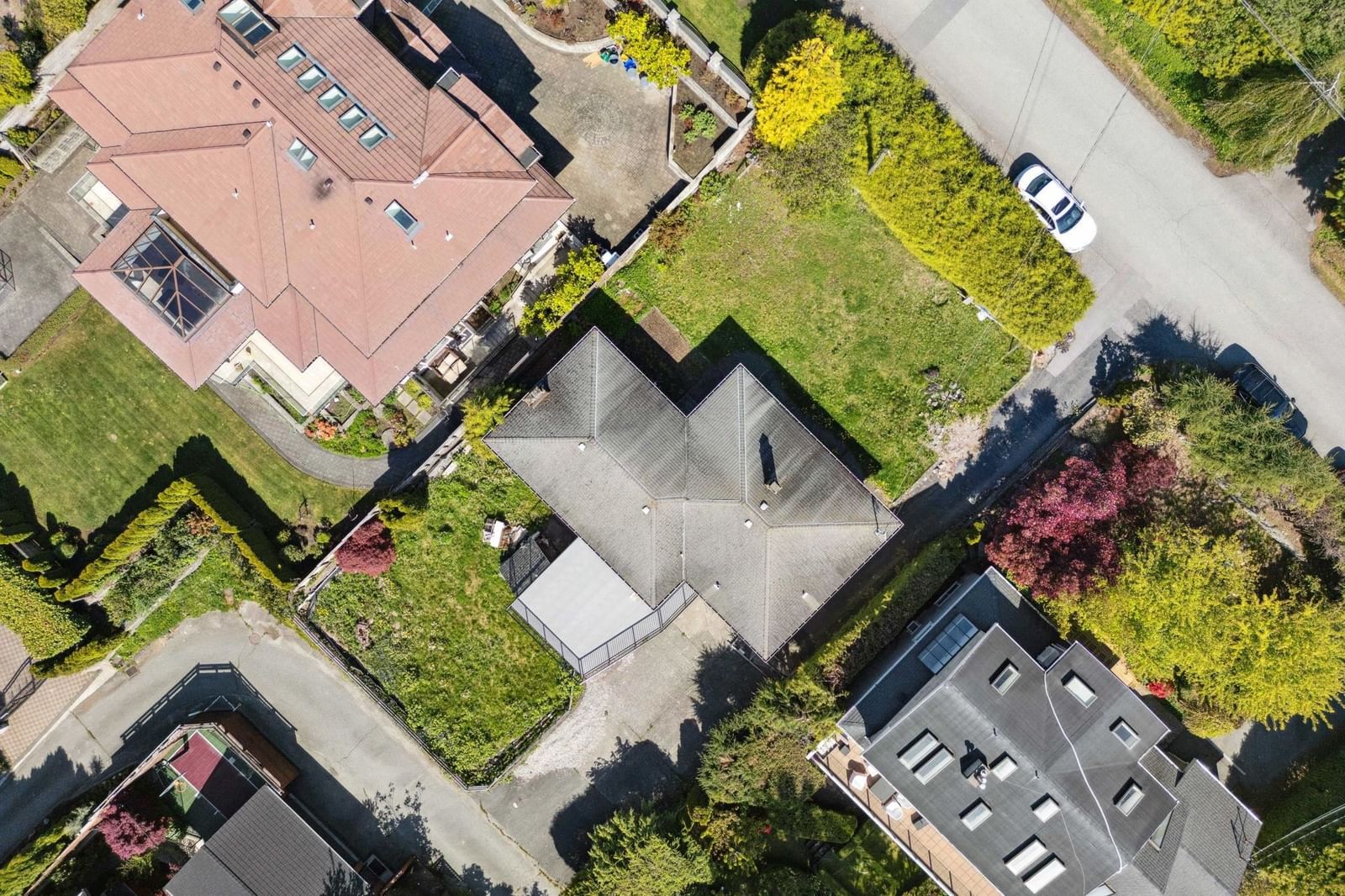 Listing Image 13