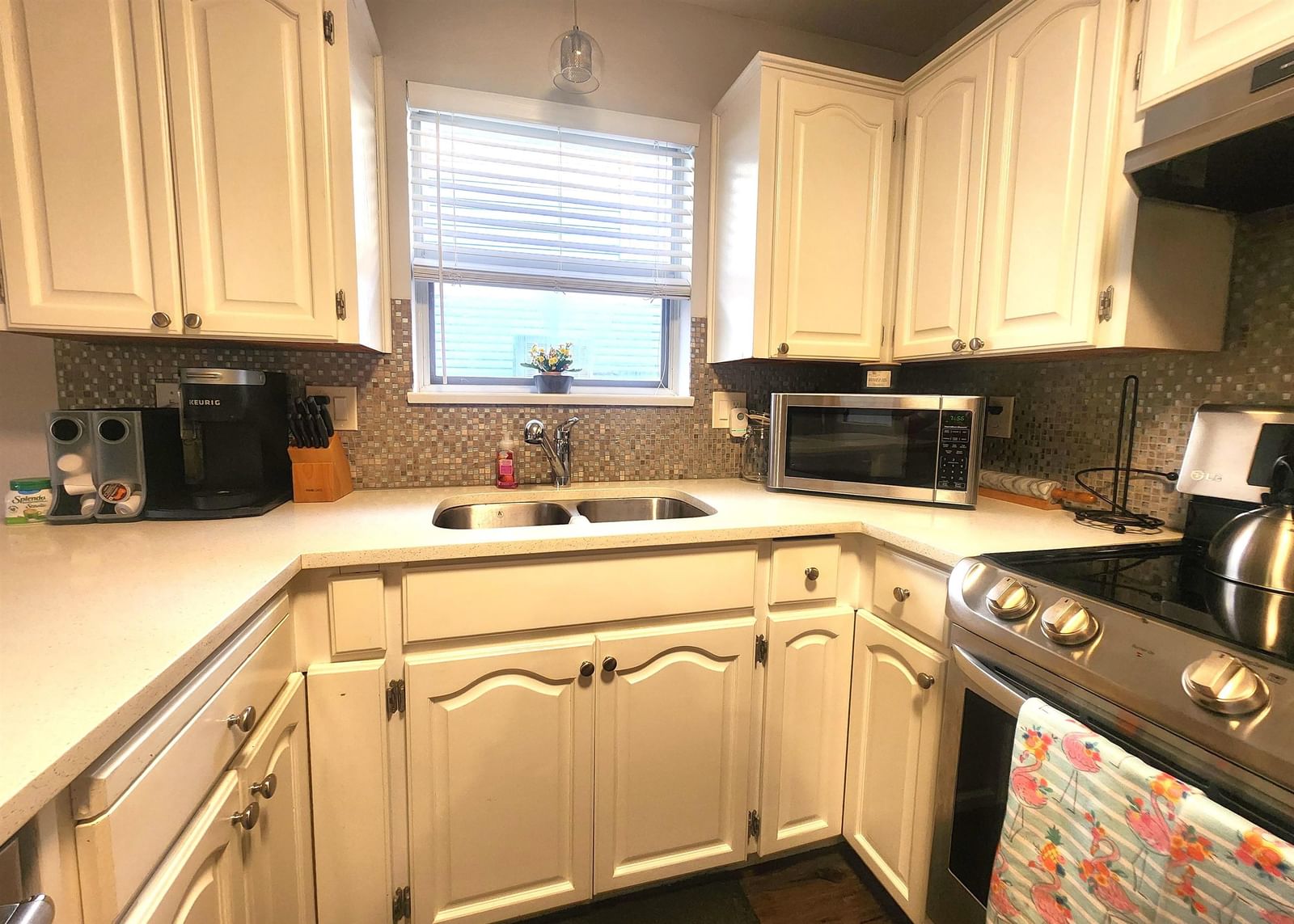 Listing Image 18