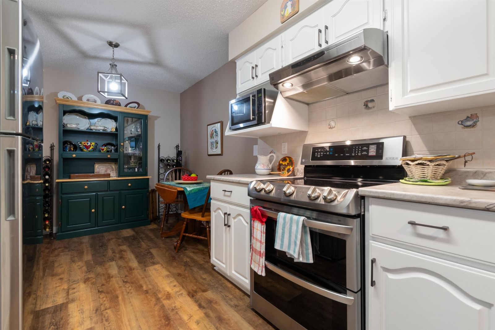 Listing Image 15