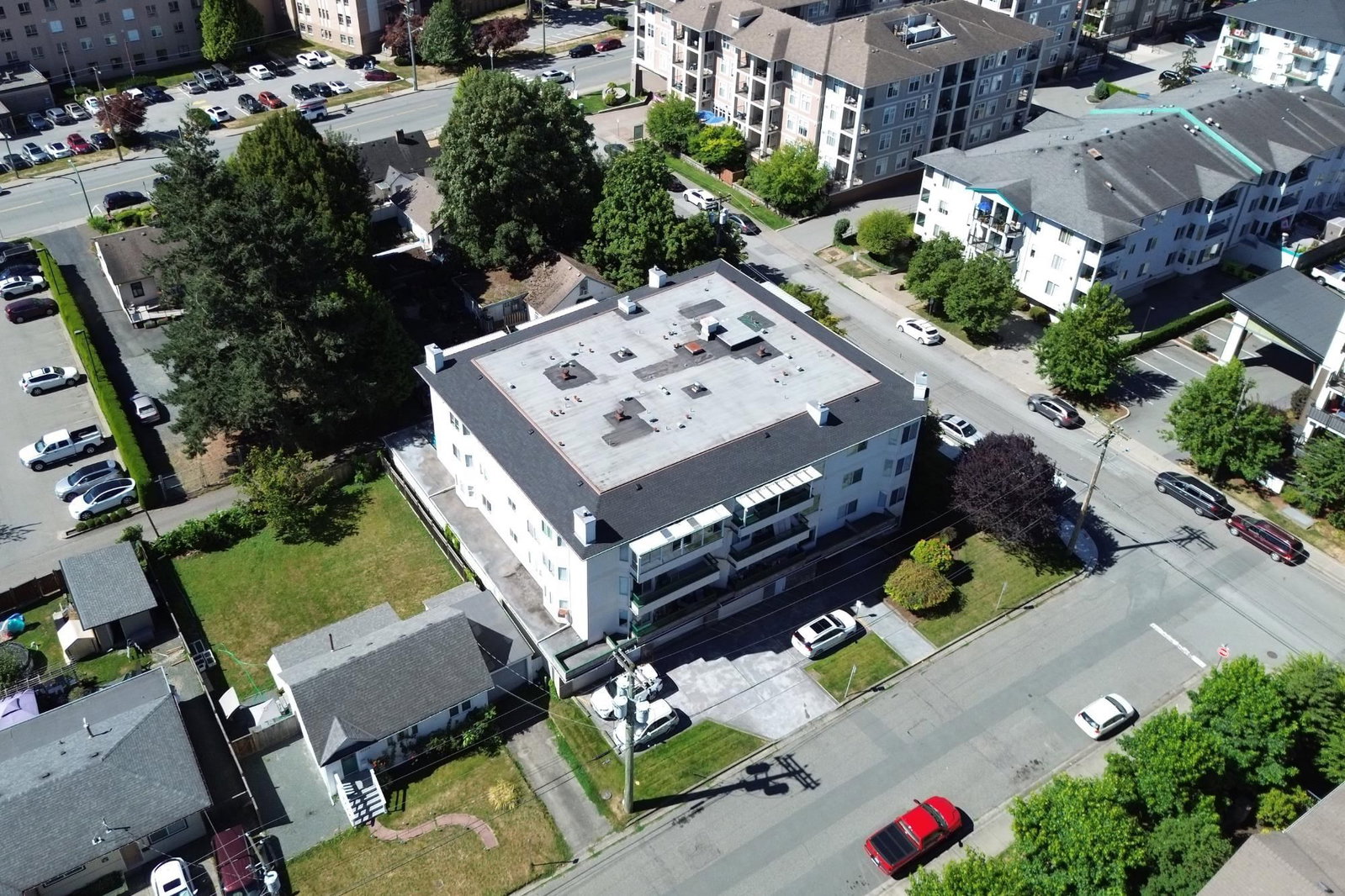 Listing Image 4
